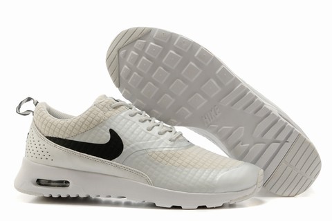Chaussure nike montant homme pas cher locker